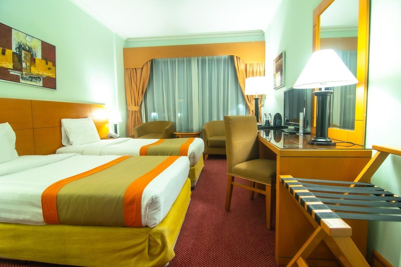 Concorde Deira Hotel -Formerly Golden Tulip Deira Hotel Дубай Екстериор снимка