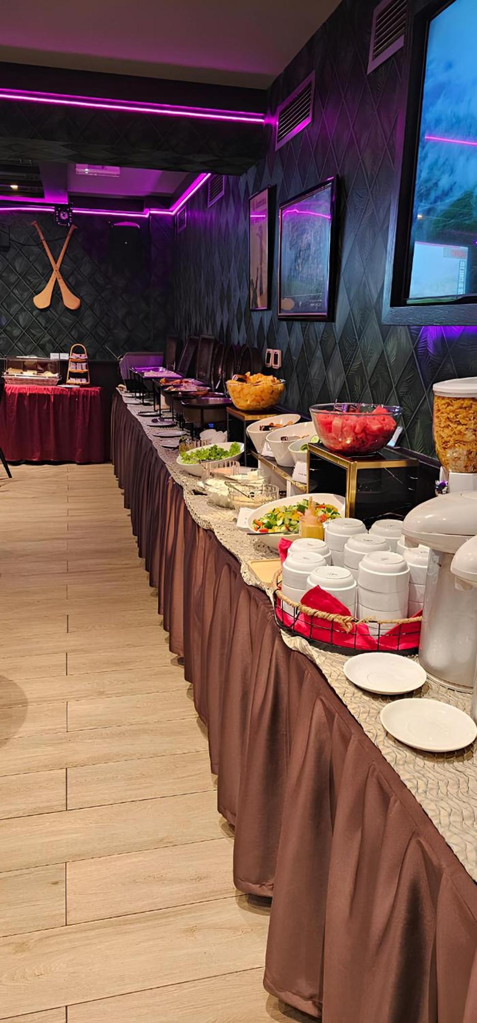 Concorde Deira Hotel -Formerly Golden Tulip Deira Hotel Дубай Екстериор снимка