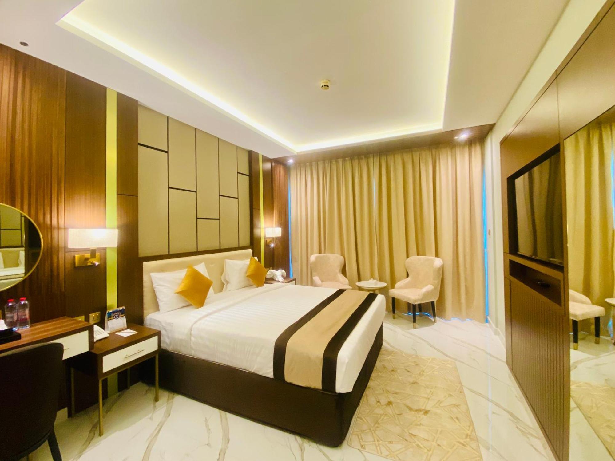 Concorde Deira Hotel -Formerly Golden Tulip Deira Hotel Дубай Екстериор снимка